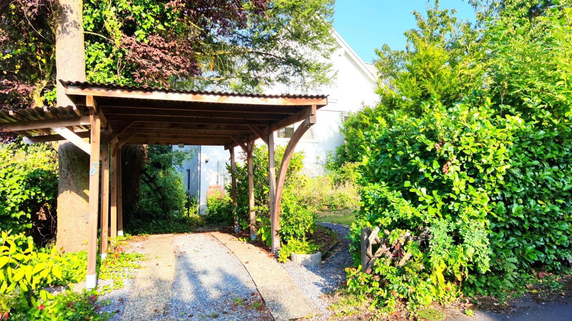 Amselweg Am Waldrand Gelegen Netflix Eigener Carport Uvm Apartment Таунусщайн Екстериор снимка